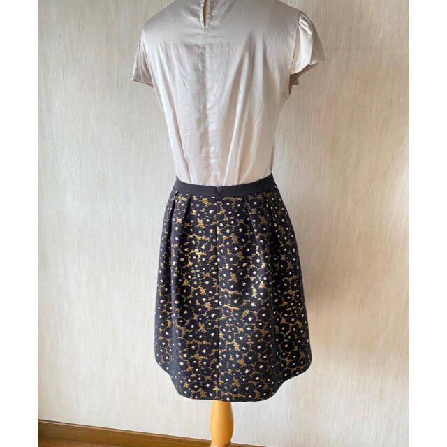 Soareak(ソアリーク)のおすすめ❗️ジャガード　ミニ レディースのスカート(ひざ丈スカート)の商品写真