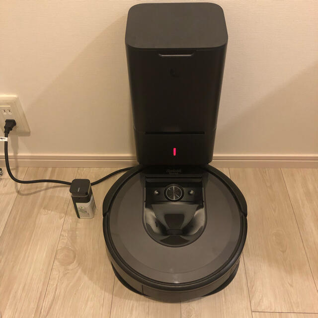 逆輸入 iRobot クリーンベース付き ルンバ i7 - 掃除機 - electmcshane.com