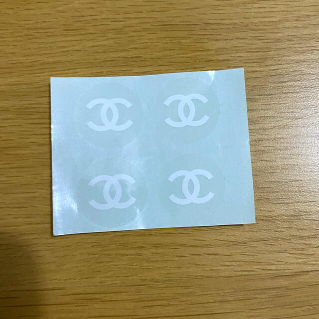 CHANEL(シャネル)のCHANEL シール　4枚入り1シート ハンドメイドの文具/ステーショナリー(その他)の商品写真