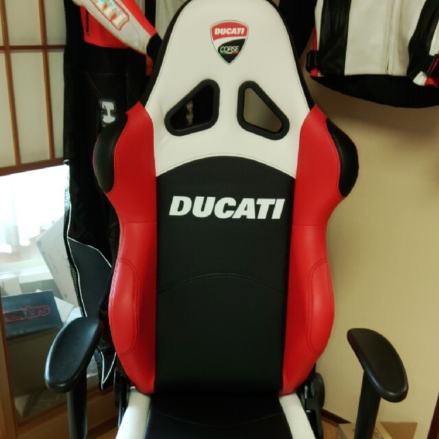 自動車/バイクDUCATI キャスター付き　リクライニングチェア　イス