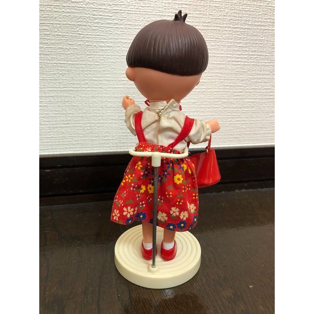 サザエさん ワカメちゃん 昭和レトロ ソフビ人形2体セットの サザエさん ワカメちゃん 昭和レトロ ソフビ人形2体セットの