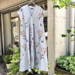 【新品未使用】marble SUD マーブルシュッド ワンピース オフホワイト 刺繍 クローバー シロツメクサ レディース フリーサイズ