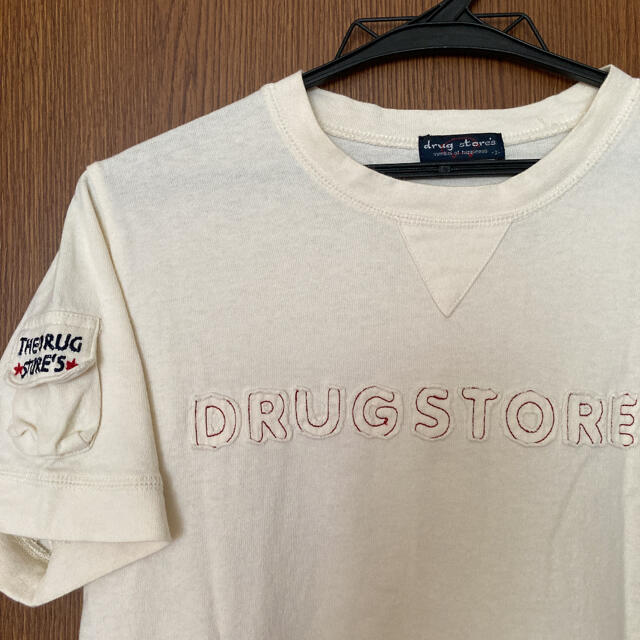 drug store's(ドラッグストアーズ)のTシャツ⭐︎ドラッグストアーズ レディースのトップス(Tシャツ(半袖/袖なし))の商品写真