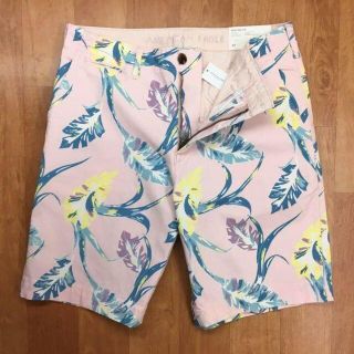 アメリカンイーグル(American Eagle)の新品【メンズ32】★アメリカンイーグル★ストレッチ花柄ショートパンツ/ピンク(ショートパンツ)