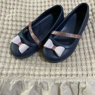 クロックス(crocs)のクロックス　リナ　リボンチャーム　可愛い♡(サンダル)