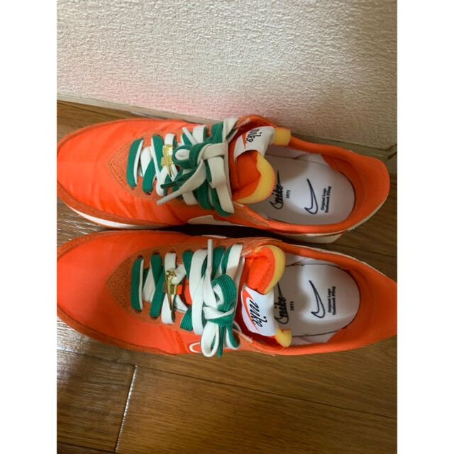 NIKE(ナイキ)のナイキ　スニーカー　オレンジ メンズの靴/シューズ(スニーカー)の商品写真