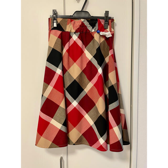 BURBERRY BLUE LABEL(バーバリーブルーレーベル)の【最終値下げ　美品】ブルーレーベルクレストブリッジ　スカート レディースのスカート(ひざ丈スカート)の商品写真