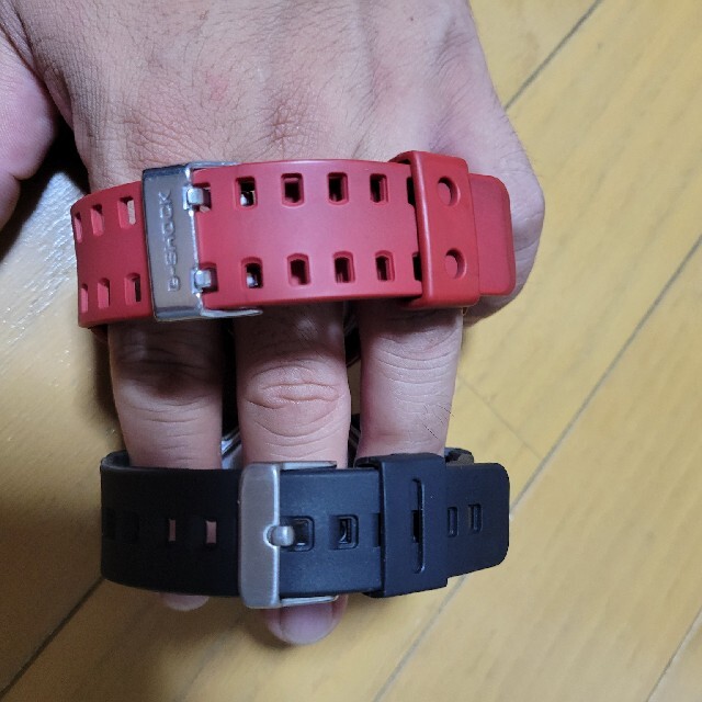 G-SHOCK GA-100B DW6697 中古2本セット メンズの時計(腕時計(デジタル))の商品写真