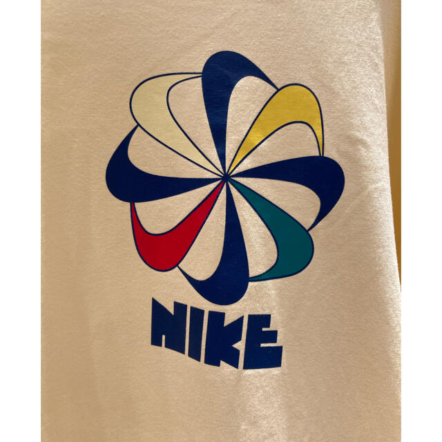 NIKE(ナイキ)のNIKE SPORTSWEAR  復刻風車ロゴTシャツ 19FW メンズのトップス(Tシャツ/カットソー(半袖/袖なし))の商品写真