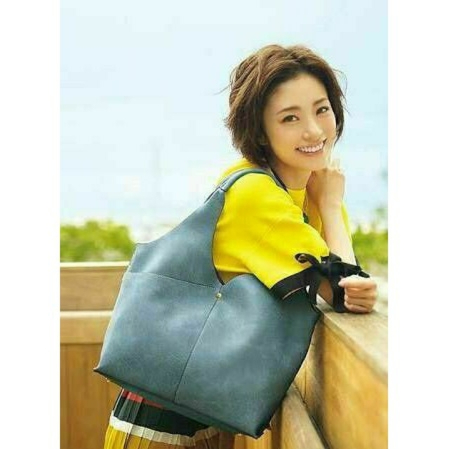 50%オフ!新品 InRed ステッチポケット2WAYバッグ 定価13200円 2
