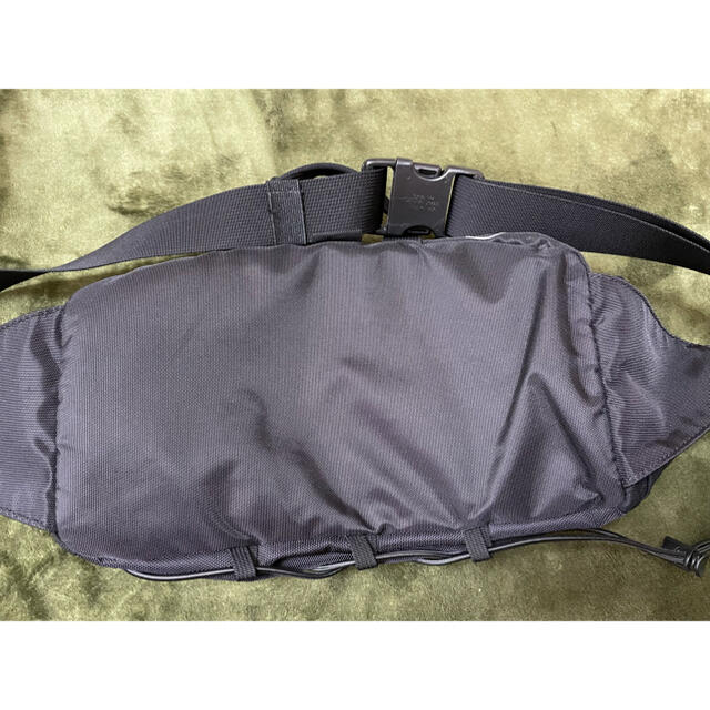 Supreme(シュプリーム)のsupreme 19fw waist bag ブラック メンズのバッグ(ボディーバッグ)の商品写真