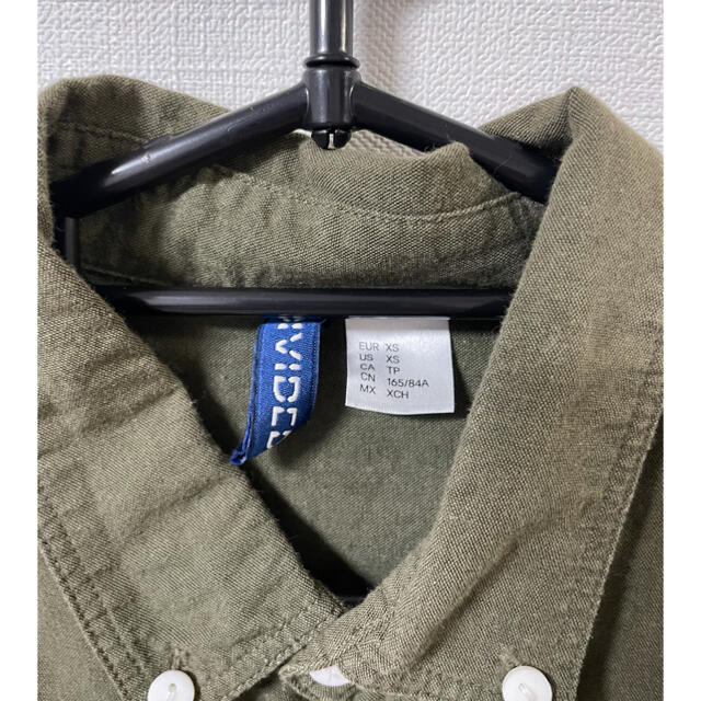 H&M(エイチアンドエム)のH&M 半袖シャツ　カーキ メンズのトップス(シャツ)の商品写真