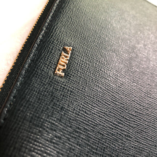 Furla(フルラ)のグリーン　モスグリーン　フルラ　長財布　美品　上品　値下げ レディースのファッション小物(財布)の商品写真