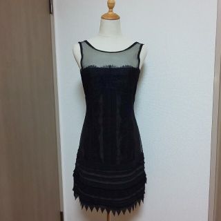 ビーシービージーマックスアズリア(BCBGMAXAZRIA)のBCBG MAXAZRIA 黒シースルー×レース(ミニワンピース)