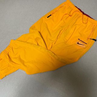 supreme reflectivetapingcargopants