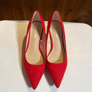 ザラ(ZARA)の値下げ！美品！ZARAレッドパンプス裏貼り済みsize36(ハイヒール/パンプス)