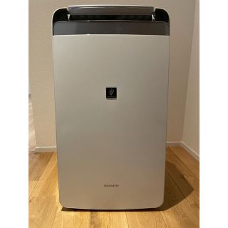 シャープ(SHARP)の【【再値下げ】SHARP 衣類乾燥除湿機　CV-J180-W ジャンク品(衣類乾燥機)