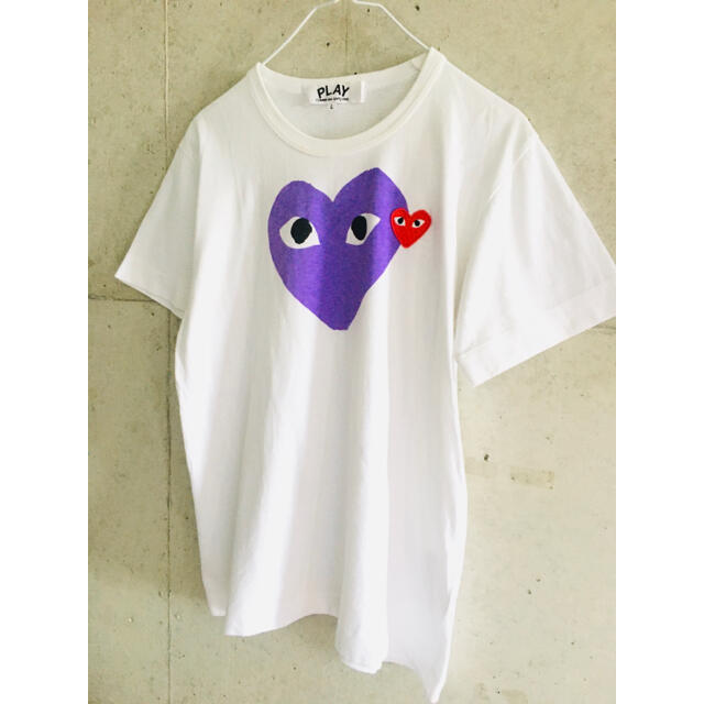 COMME des GARCONS(コムデギャルソン)の【★希少★正規★Lサイズ！】プレイコムデギャルソン パープル ハート Tシャツ レディースのトップス(Tシャツ(半袖/袖なし))の商品写真