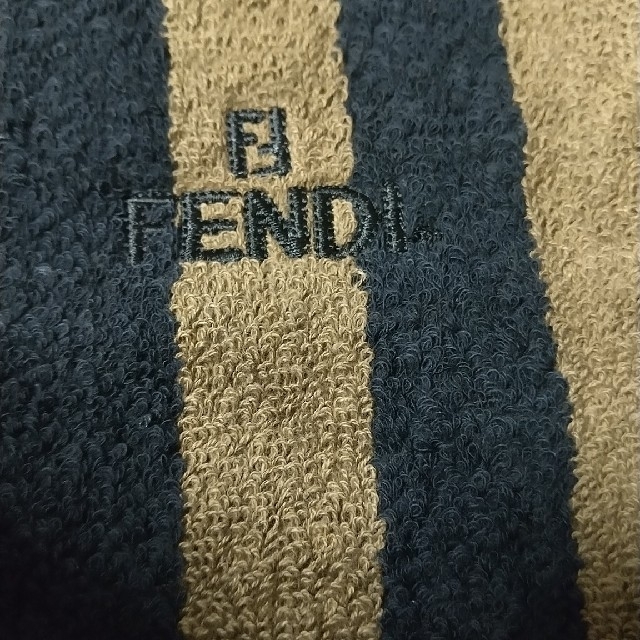 FENDI(フェンディ)のフェンディ　タオルハンカチ レディースのファッション小物(ハンカチ)の商品写真