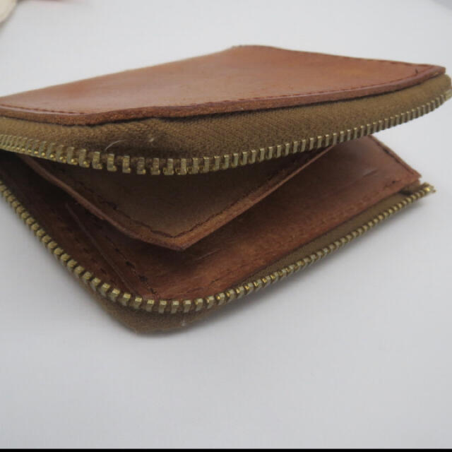 saranam(サラナン)のsaranam サラナン　rehersall ブラウン　ジップ　財布 レディースのファッション小物(財布)の商品写真