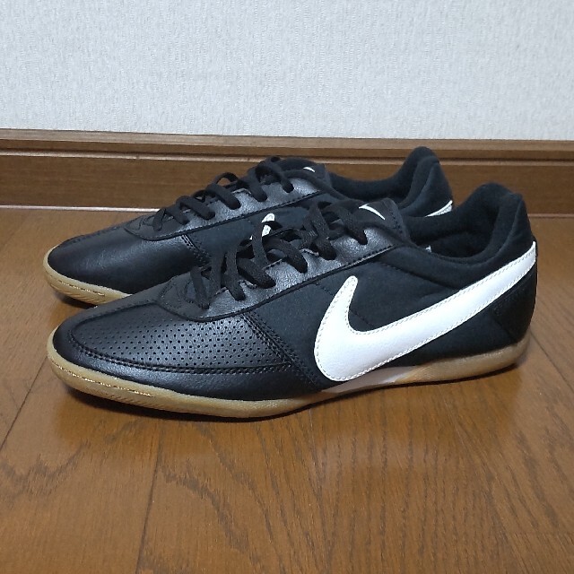 NIKE スニーカー フットサルシューズ