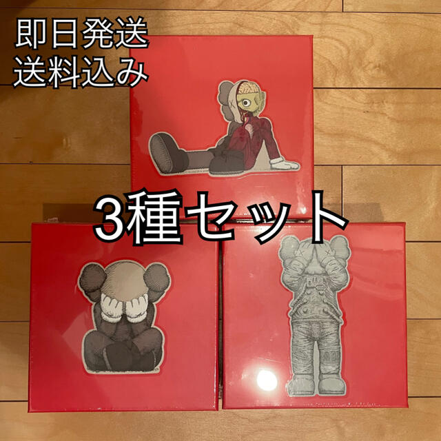 MEDICOM TOY(メディコムトイ)のKaws Tokyo First kaws puzzle パズル 3種セット  エンタメ/ホビーの美術品/アンティーク(その他)の商品写真