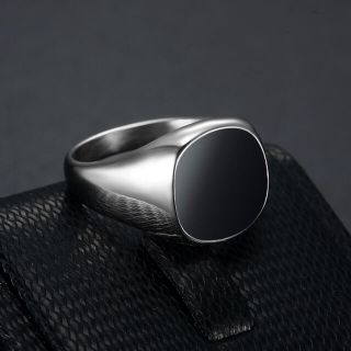 オニキス調　ブラックオーバルリング　メンズ　シルバーアクセサリー　(リング(指輪))