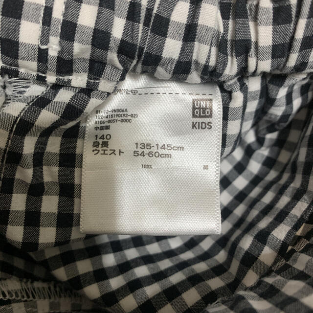 UNIQLO(ユニクロ)のおめでとう様専用　ユニクロ　140㎝　ギンガムチェックショートパンツ キュロット キッズ/ベビー/マタニティのキッズ服女の子用(90cm~)(パンツ/スパッツ)の商品写真