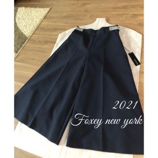 フォクシー(FOXEY)の未使用FOXEY New York  PANTS "FRENCH STRIPE"(クロップドパンツ)