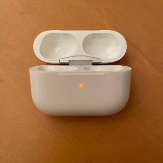 アップル(Apple)のAirPods Pro 充電ケース＋スペアイヤーピース付き(ヘッドフォン/イヤフォン)