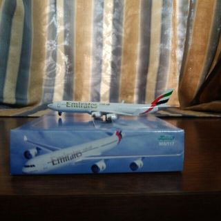 わけありschabak1/600エミレーツ航空A340(模型/プラモデル)