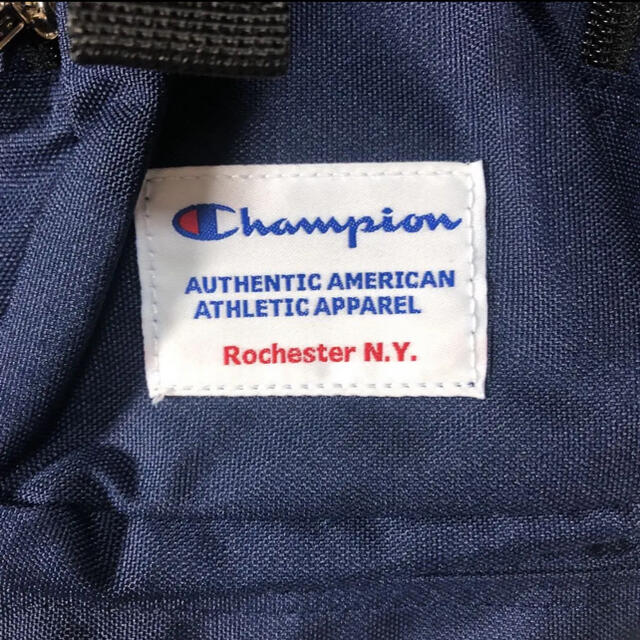 Champion(チャンピオン)の完売品♠️champion♠️ネームフラップロゴ入リュック❣️断捨離大放出中❣️ レディースのバッグ(リュック/バックパック)の商品写真