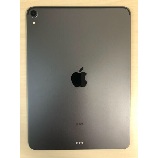 Apple(アップル)のiPad Pro 11インチ 64GB wifiモデル スペースグレイ スマホ/家電/カメラのPC/タブレット(タブレット)の商品写真