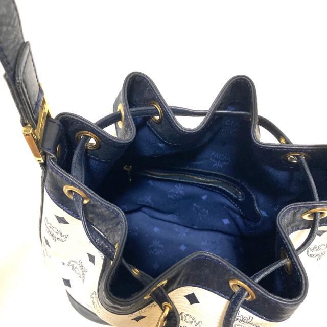 MCM(エムシーエム)のエムシーエム ショルダーバッグ - 白×黒 レディースのバッグ(ショルダーバッグ)の商品写真