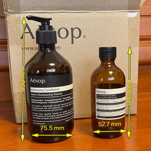 Aesop(イソップ)のAesop（イソップ）空ボトル４本セット インテリア/住まい/日用品のキッチン/食器(容器)の商品写真