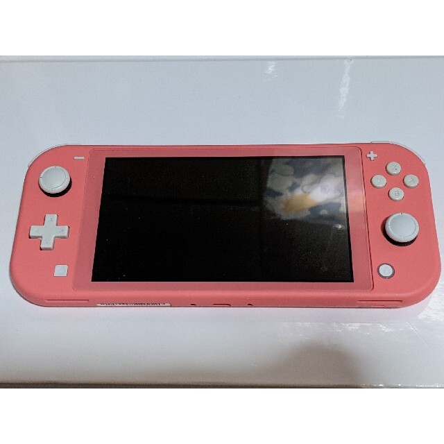 Nintendo Switch Lite コーラル