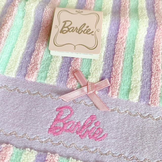 Barbie(バービー)のBarbie ハンドタオル レディースのファッション小物(ハンカチ)の商品写真