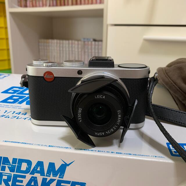 Leica X2