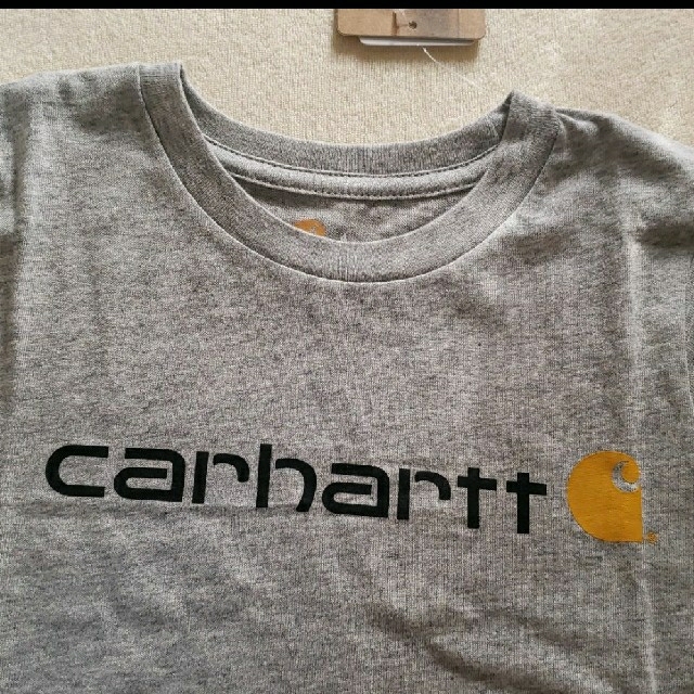 carhartt(カーハート)のCarhartt　Tシャツ　100 キッズ/ベビー/マタニティのキッズ服男の子用(90cm~)(Tシャツ/カットソー)の商品写真