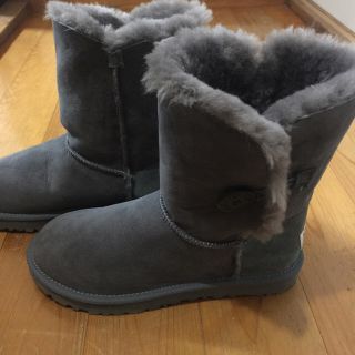 アグ(UGG)のよしよし様専用(ブーツ)