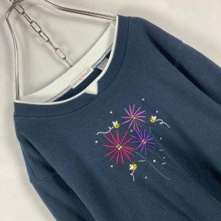 ☆アメリカ古着☆刺繍ボタニカルデザイン☆レディース スウェット(トレーナー/スウェット)