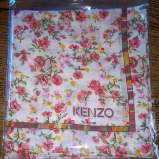 ケンゾー(KENZO)のKENZO レディース　大判ハンカチ　綿100％(ハンカチ)