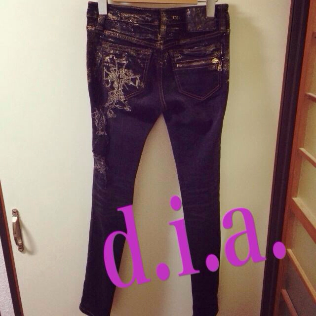 d.i.a(ダイア)のd.i.a.クラッシュデニム レディースのパンツ(デニム/ジーンズ)の商品写真