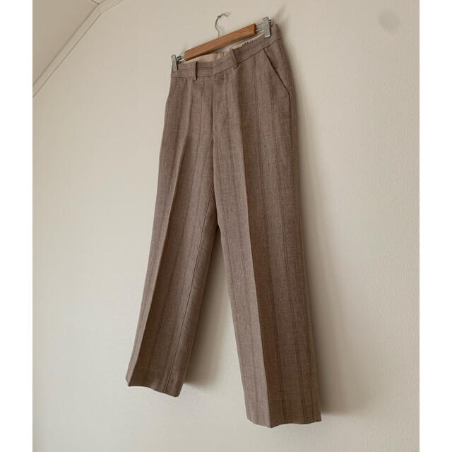 COMOLI(コモリ)のオーラリーLINEN WOOL SILK SHARK SKIN SLACKS 3 メンズのパンツ(スラックス)の商品写真