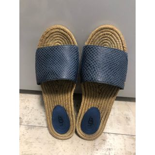 アグ(UGG)のUGG  アグ　サンダル(サンダル)