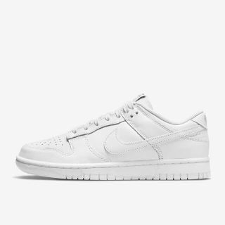 ナイキ(NIKE)のNIKE WMNS DUNK LOW "TRIPLE WHITE"   26cm(スニーカー)