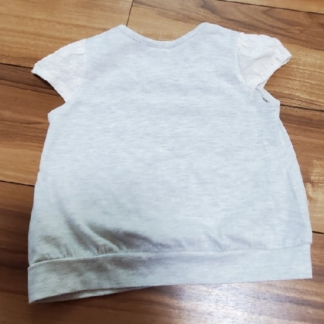 Tシャツ　95サイズ キッズ/ベビー/マタニティのキッズ服女の子用(90cm~)(Tシャツ/カットソー)の商品写真