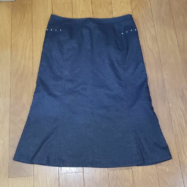 HANAE MORI(ハナエモリ)の❤HANAE MORI　Deux❤ストレッチデニムスカート/ラインストーン付き レディースのスカート(ひざ丈スカート)の商品写真