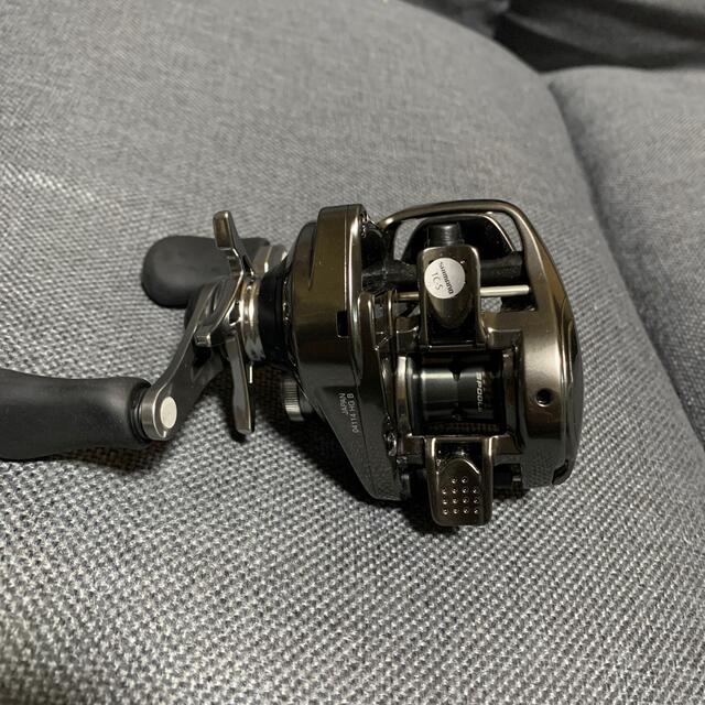 SHIMANO(シマノ)の20メタニウムMGL HG 美品 スポーツ/アウトドアのフィッシング(リール)の商品写真