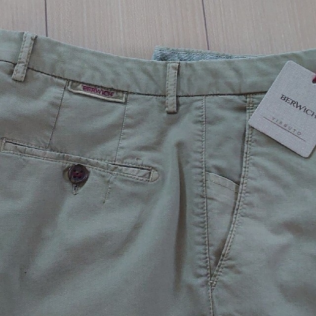 新品　ベルウィッチ　パンツ メンズのパンツ(スラックス)の商品写真
